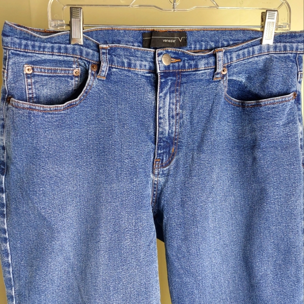 Venezia Jeans Size 18 High Rise